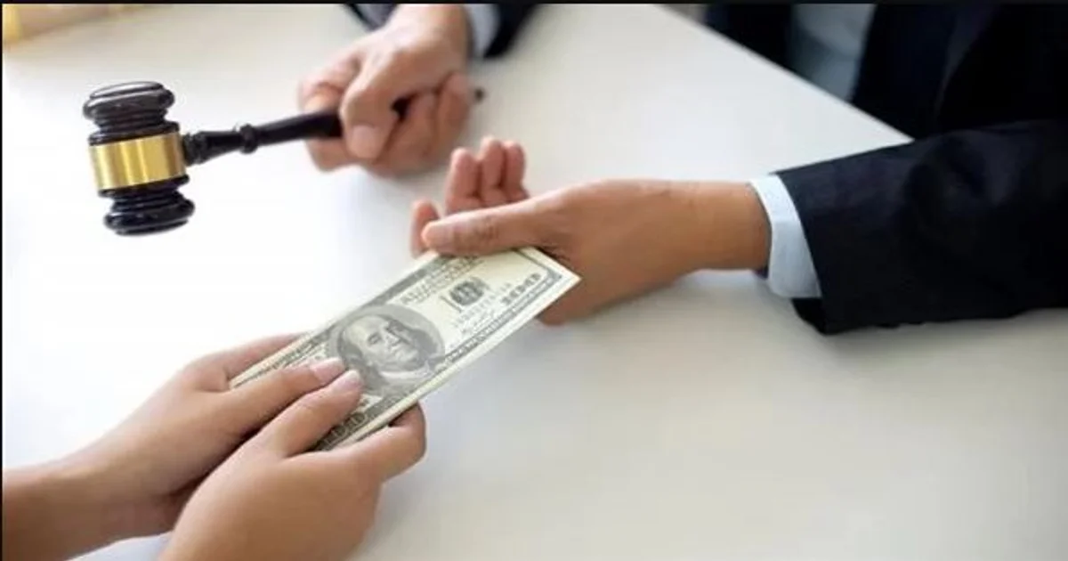 توضيح قانوني لشروط استحقاق نفقة المتعة وتنفيذ الحقوق المالية للمطلقة بعد الطلاق