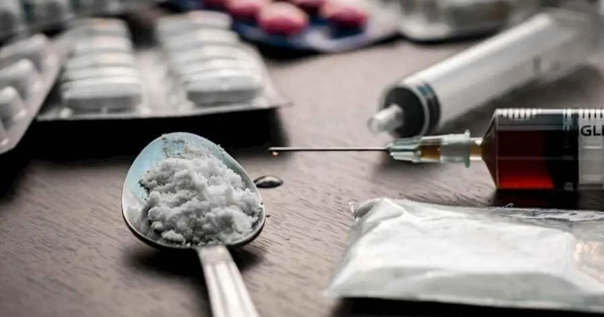 ملف قانوني عن التلبس في قضايا المخدرات يوضح شروط قيامه وأسباب انتفائه وآثاره الإجرائية في مصر