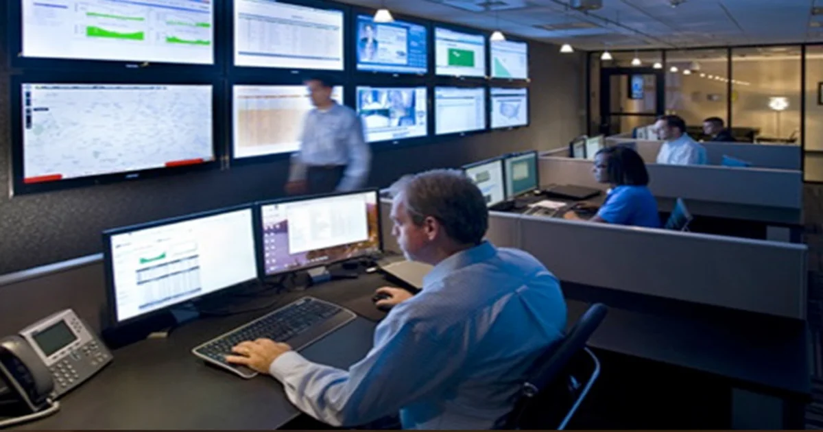 دليل عملي لتقديم بلاغ مباحث الإنترنت عن الابتزاز والاحتيال الإلكتروني واختراق الحسابات مع حفظ المحادثات ولقطات الشاشة