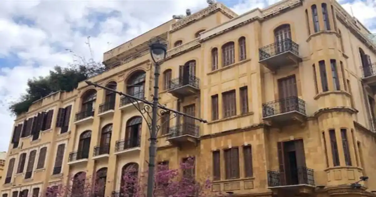 قانون طرد المستأجر منزل سكني في مصر يعبر عن نزاعات الإيجار وموضوع طرد المستأجر بعد انتهاء العقد والإجراءات القانونية اللازمة لاسترداد العين المؤجرة.